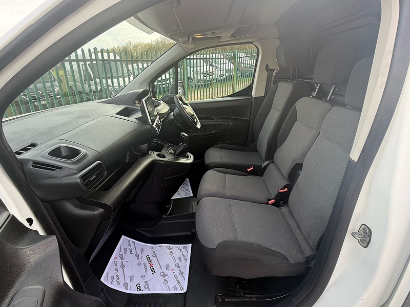 Peugeot 1.5 BlueHDi 950 Professional Long Panel Van 6dr Diesel Manual LWB Euro 6 (100 bhp)