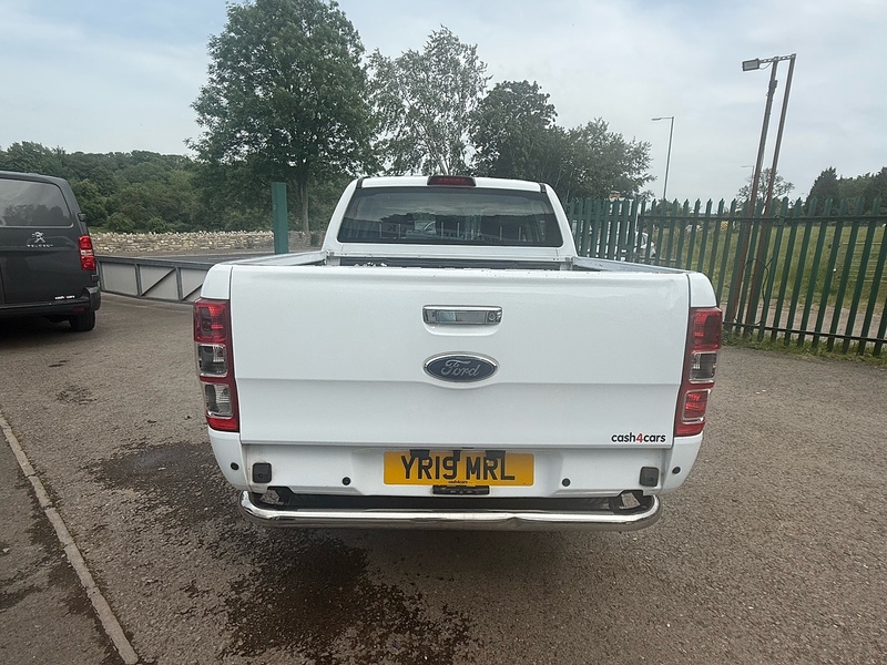 Ford TDCi XLT Pickup 2.2 Manual Diesel