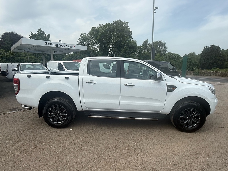 Ford TDCi XLT Pickup 2.2 Manual Diesel