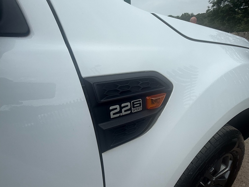 Ford TDCi XLT Pickup 2.2 Manual Diesel