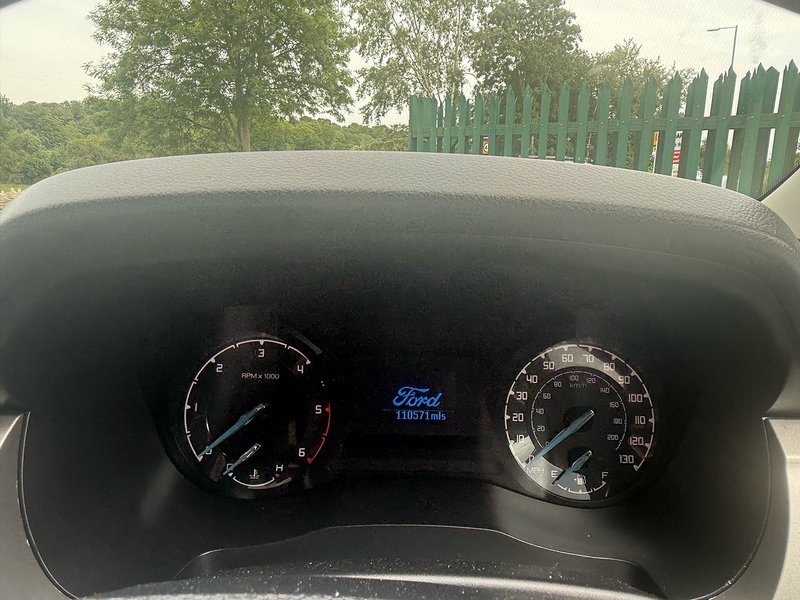 Ford TDCi XLT Pickup 2.2 Manual Diesel