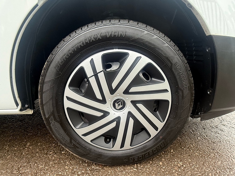 Renault 2.0 dCi Blue SL28 Business+ Panel Van 5dr Diesel Manual L1 H1 Euro 6 (s/s) (130 ps)