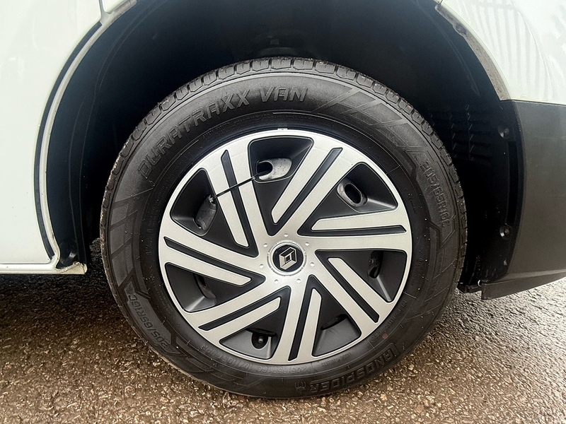 Renault 2.0 dCi Blue SL28 Business+ Panel Van 5dr Diesel Manual L1 H1 Euro 6 (s/s) (130 ps)