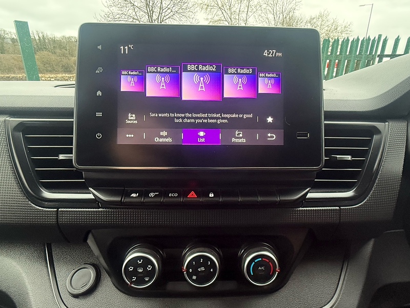 Renault 2.0 dCi Blue SL28 Business+ Panel Van 5dr Diesel Manual L1 H1 Euro 6 (s/s) (130 ps)