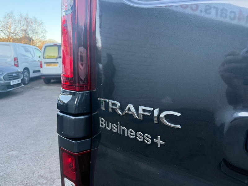 Renault 2.0 dCi Blue SL28 Business+ Panel Van 5dr Diesel Manual L1 H1 Euro 6 (s/s) (130 ps)