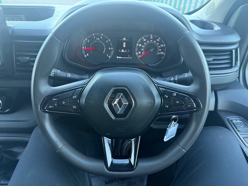 Renault 2.0 dCi Blue SL28 Business+ Panel Van 5dr Diesel Manual L1 H1 Euro 6 (s/s) (130 ps)