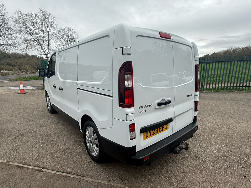 Renault 2.0 dCi Blue SL28 Sport Panel Van 5dr Diesel Manual L1 H1 Euro 6 (s/s) (130 ps)