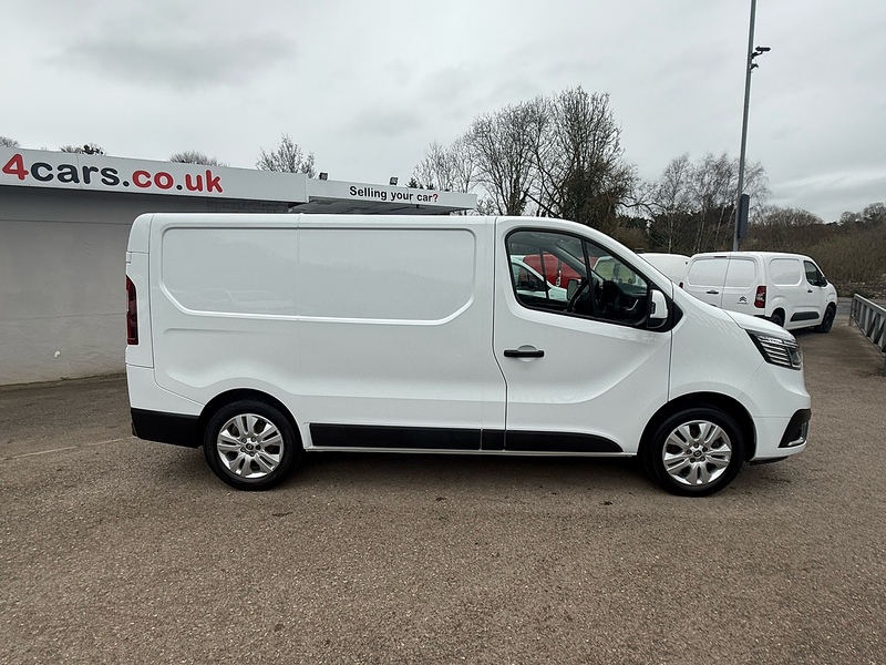 Renault 2.0 dCi Blue SL28 Sport Panel Van 5dr Diesel Manual L1 H1 Euro 6 (s/s) (130 ps)