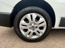 Renault Trafic dCi Blue SL28 Sport 