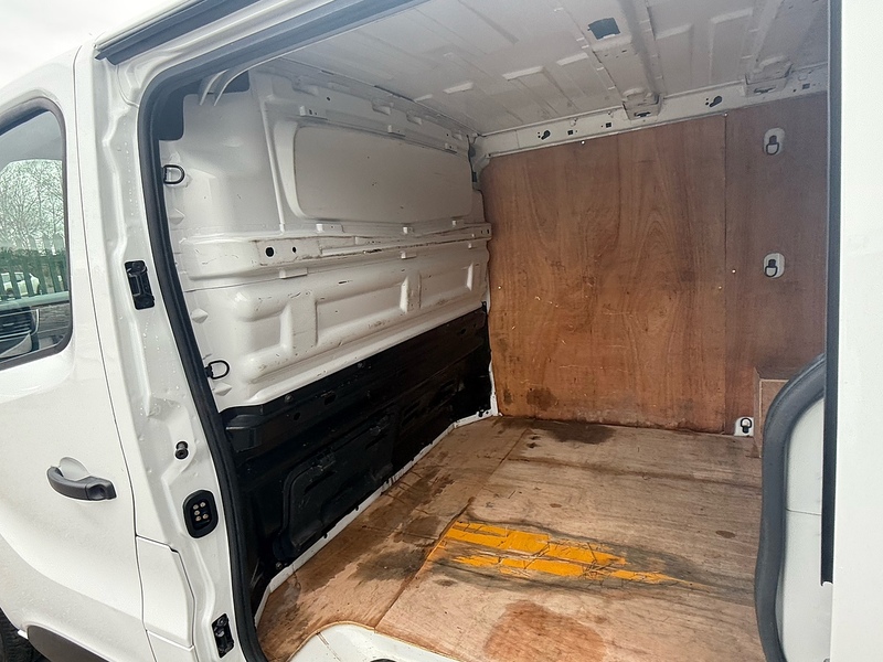 Renault 2.0 dCi Blue SL28 Sport Panel Van 5dr Diesel Manual L1 H1 Euro 6 (s/s) (130 ps)