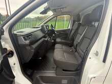 Renault Trafic dCi Blue SL28 Sport 