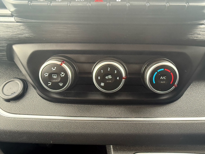Renault 2.0 dCi Blue SL28 Sport Panel Van 5dr Diesel Manual L1 H1 Euro 6 (s/s) (130 ps)