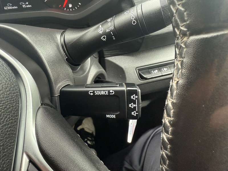 Renault 2.0 dCi Blue SL28 Sport Panel Van 5dr Diesel Manual L1 H1 Euro 6 (s/s) (130 ps)