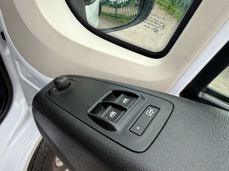 Citroen 2.2 BlueHDi 35 Enterprise Edition Panel Van 5dr Diesel Manual L3 High Roof Euro 6 (s/s) (140 ps)