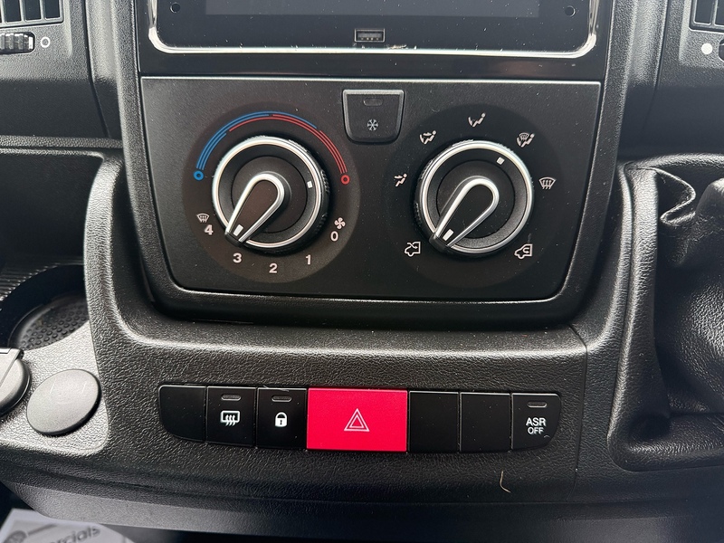 Citroen 2.2 BlueHDi 35 Enterprise Edition Panel Van 5dr Diesel Manual L3 High Roof Euro 6 (s/s) (140 ps)