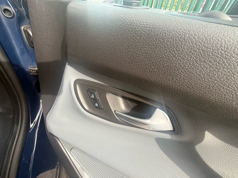 Ford 2.0 TDCi 310 Trend Panel Van 5dr Diesel Manual L2 H2 (170 g/km, 128 bhp)