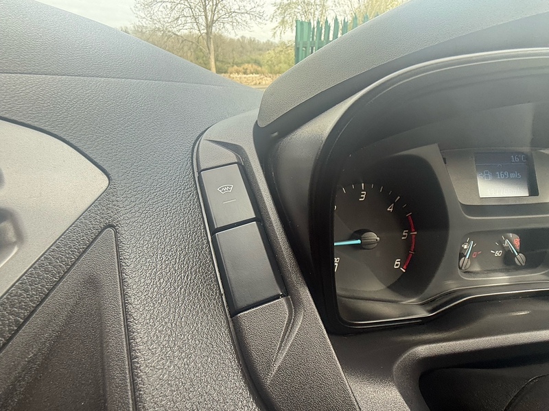 Ford 2.0 TDCi 310 Trend Panel Van 5dr Diesel Manual L2 H2 (170 g/km, 128 bhp)