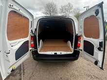 Vauxhall Combo Turbo D 2300 Prime 