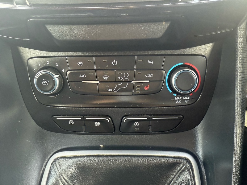 Ford 250 EcoBlue Limited Panel Van 1.5 Manual Diesel