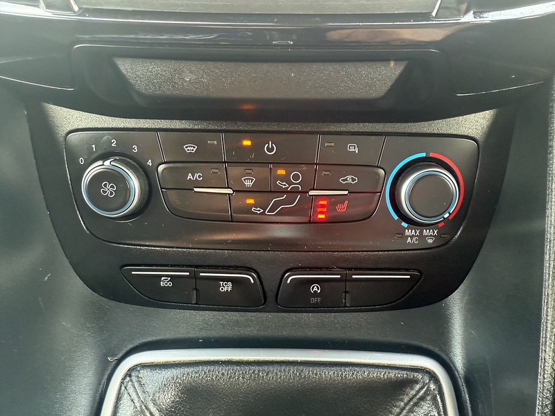 Ford 250 EcoBlue Limited Panel Van 1.5 Manual Diesel