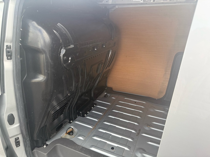 Ford 250 EcoBlue Limited Panel Van 1.5 Manual Diesel