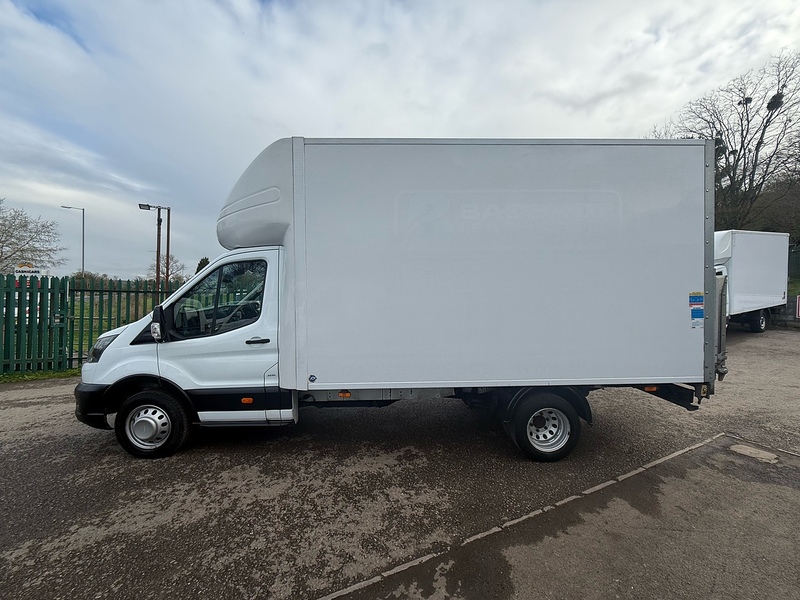Ford 2.0 350 EcoBlue MHEV Leader Chassis Cab 2dr Diesel Manual RWD L4 Euro 6 (s/s) (130 ps)