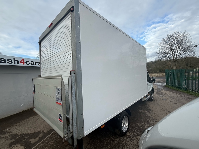 Ford 2.0 350 EcoBlue MHEV Leader Chassis Cab 2dr Diesel Manual RWD L4 Euro 6 (s/s) (130 ps)