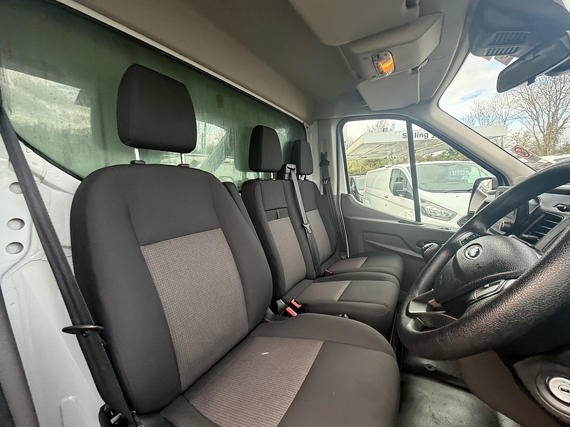 Ford 2.0 350 EcoBlue MHEV Leader Chassis Cab 2dr Diesel Manual RWD L4 Euro 6 (s/s) (130 ps)