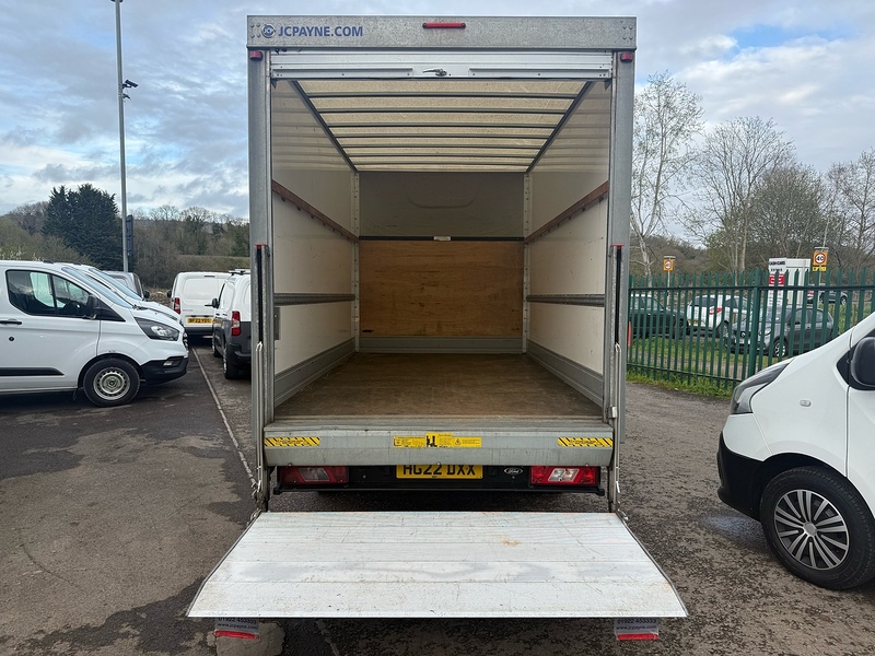 Ford 2.0 350 EcoBlue MHEV Leader Chassis Cab 2dr Diesel Manual RWD L4 Euro 6 (s/s) (130 ps)