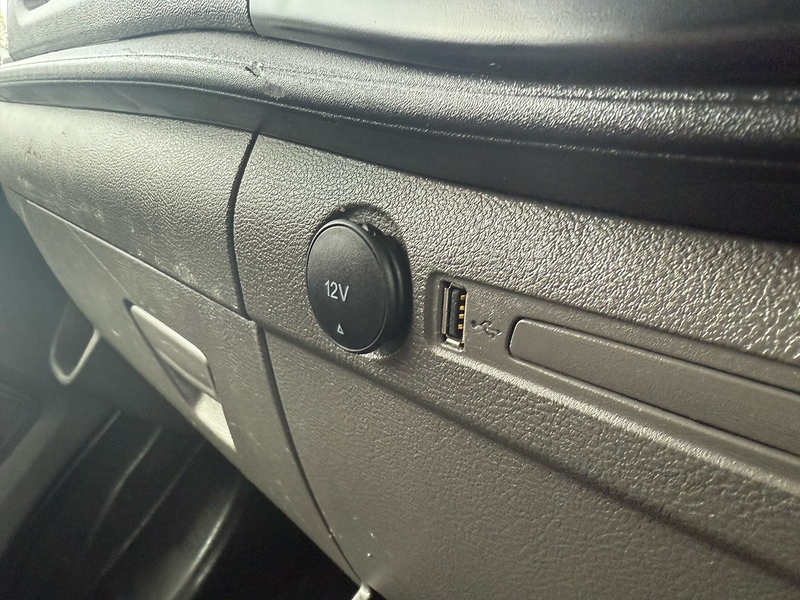 Ford 2.0 350 EcoBlue MHEV Leader Chassis Cab 2dr Diesel Manual RWD L4 Euro 6 (s/s) (130 ps)