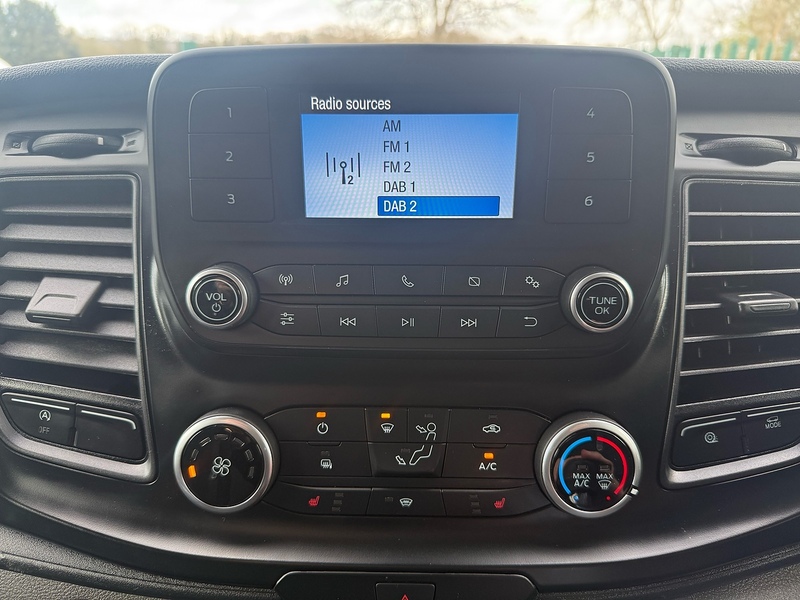 Ford 2.0 350 EcoBlue MHEV Leader Chassis Cab 2dr Diesel Manual RWD L4 Euro 6 (s/s) (130 ps)