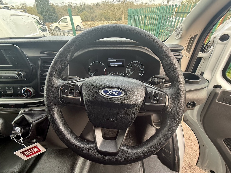 Ford 2.0 350 EcoBlue MHEV Leader Chassis Cab 2dr Diesel Manual RWD L4 Euro 6 (s/s) (130 ps)