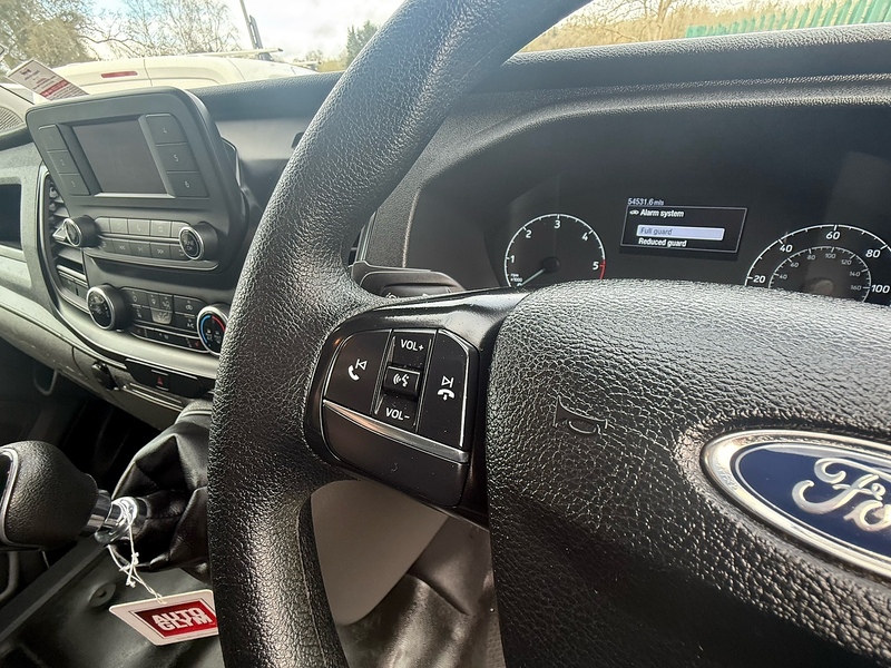 Ford 2.0 350 EcoBlue MHEV Leader Chassis Cab 2dr Diesel Manual RWD L4 Euro 6 (s/s) (130 ps)