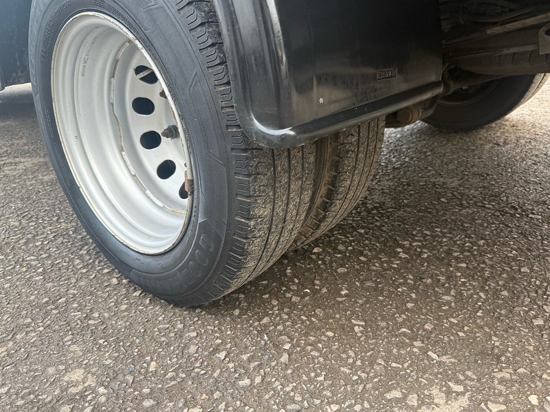 Ford 2.0 350 EcoBlue MHEV Leader Chassis Cab 2dr Diesel Manual RWD L4 Euro 6 (s/s) (130 ps)