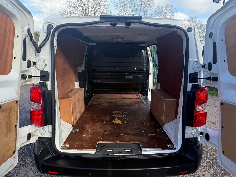 Vauxhall 1.5 Turbo D 2900 Dynamic Panel Van 6dr Diesel Manual L2 H1 Euro 6 (s/s) (100 ps)