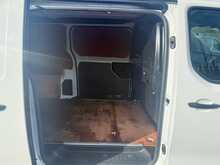 Vauxhall Vivaro Turbo D 2900 Dynamic 