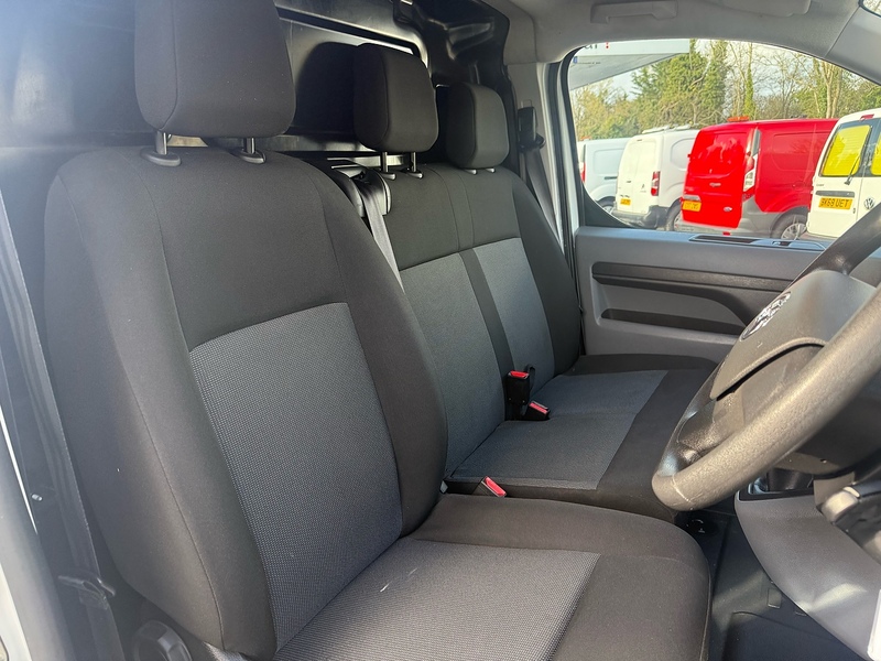 Vauxhall 1.5 Turbo D 2900 Dynamic Panel Van 6dr Diesel Manual L2 H1 Euro 6 (s/s) (100 ps)