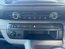 Vauxhall Vivaro Turbo D 2900 Dynamic 