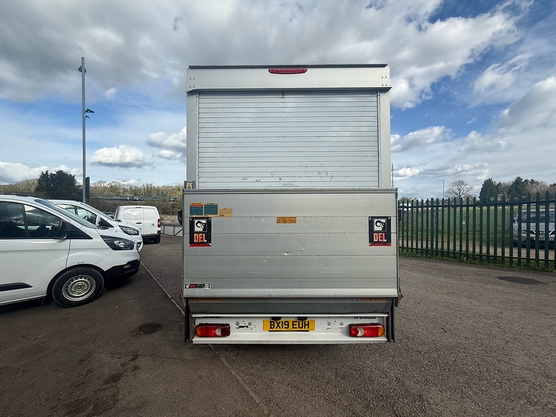 Nissan 2.3 dCi 35 SE luton 2dr Diesel Manual FWD L3 Euro 6 (130 ps)