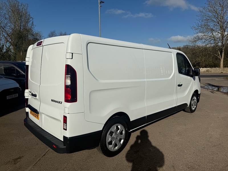 Renault dCi Blue LL30 Business+ Panel Van 2.0 Manual Diesel