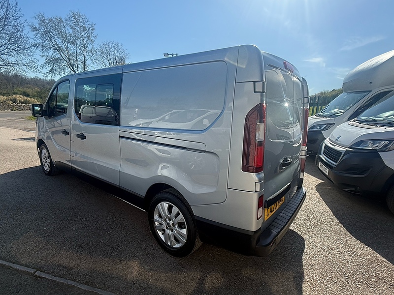 Renault dCi Blue LL30 Sport Combi Van 2.0 Manual Diesel