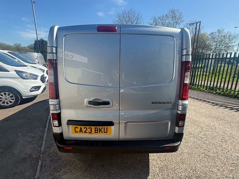 Renault dCi Blue LL30 Sport Combi Van 2.0 Manual Diesel