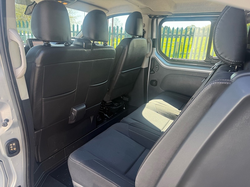 Renault dCi Blue LL30 Sport Combi Van 2.0 Manual Diesel