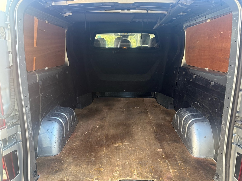 Renault dCi Blue LL30 Sport Combi Van 2.0 Manual Diesel