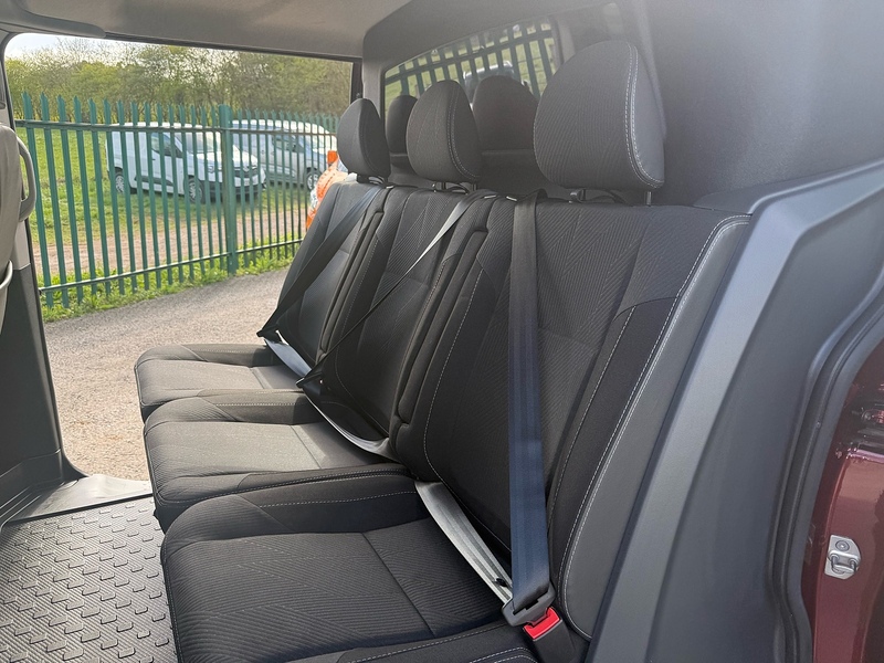 Renault dCi Blue LL30 Sport Combi Van 2.0 Manual Diesel