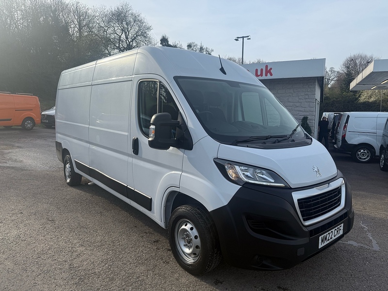 2.2 BlueHDi 335 Professional Panel Van 5dr Diesel Manual L3 H2 Euro 6 (s/s) (140 ps)