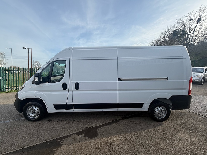 Peugeot 2.2 BlueHDi 335 Professional Panel Van 5dr Diesel Manual L3 H2 Euro 6 (s/s) (140 ps)