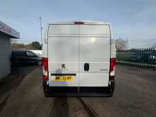Peugeot Boxer BlueHDi 335 Professional 