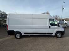Peugeot Boxer BlueHDi 335 Professional 