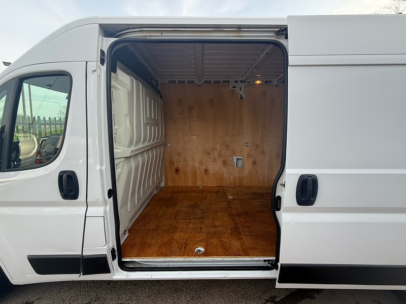 Peugeot 2.2 BlueHDi 335 Professional Panel Van 5dr Diesel Manual L3 H2 Euro 6 (s/s) (140 ps)